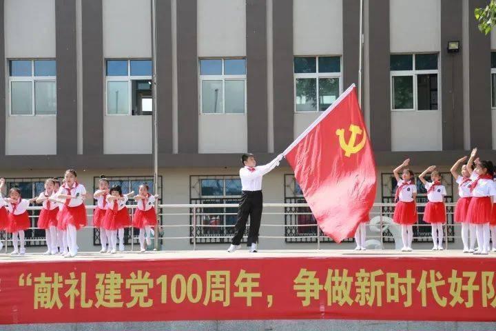 门店开进免税渠道,花西子加速向上出海